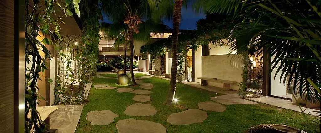 Clio Apartment Seminyak Aparthotel