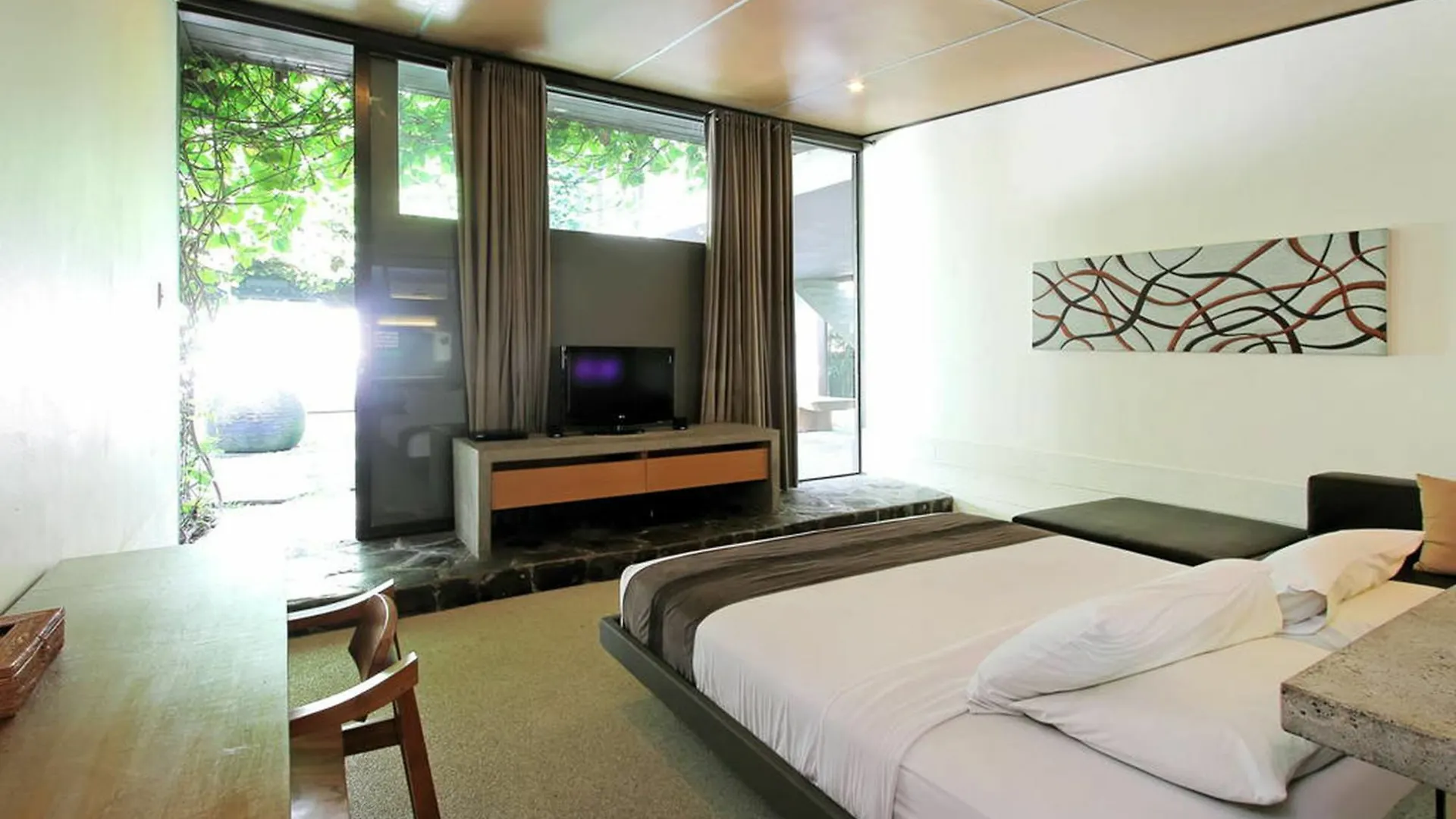 Clio Apartment Seminyak Aparthotel