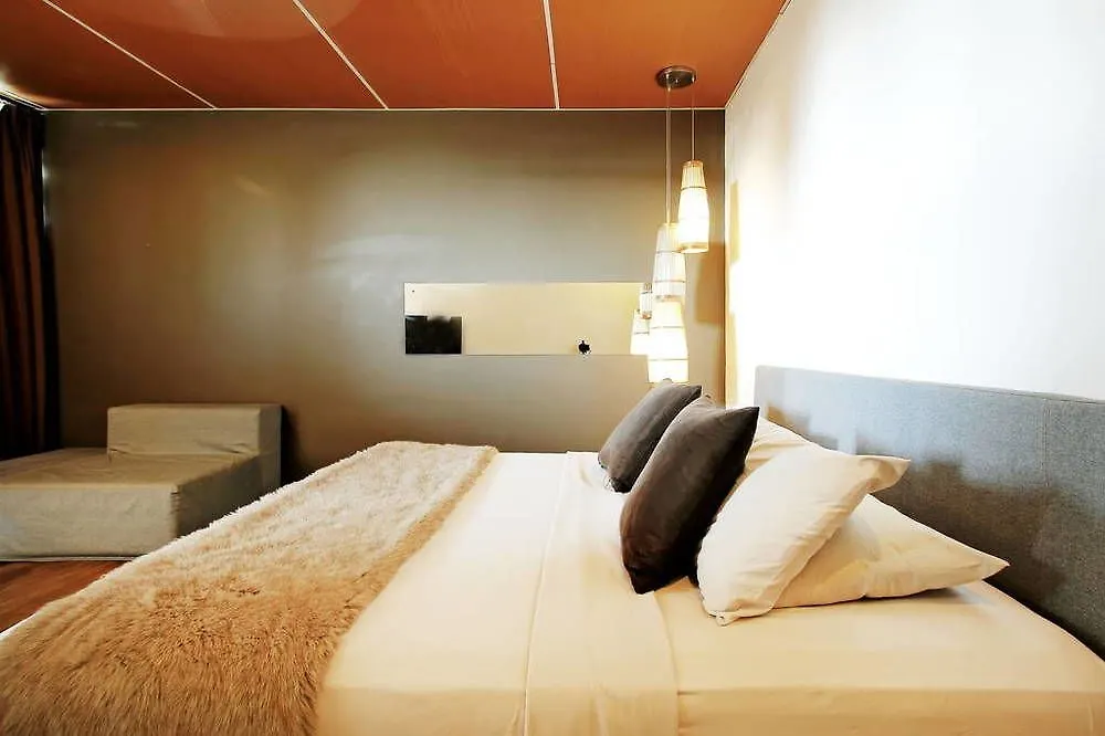 Ξενοδοχείο με διαμερίσματα Clio Apartment Σεμινιάκ