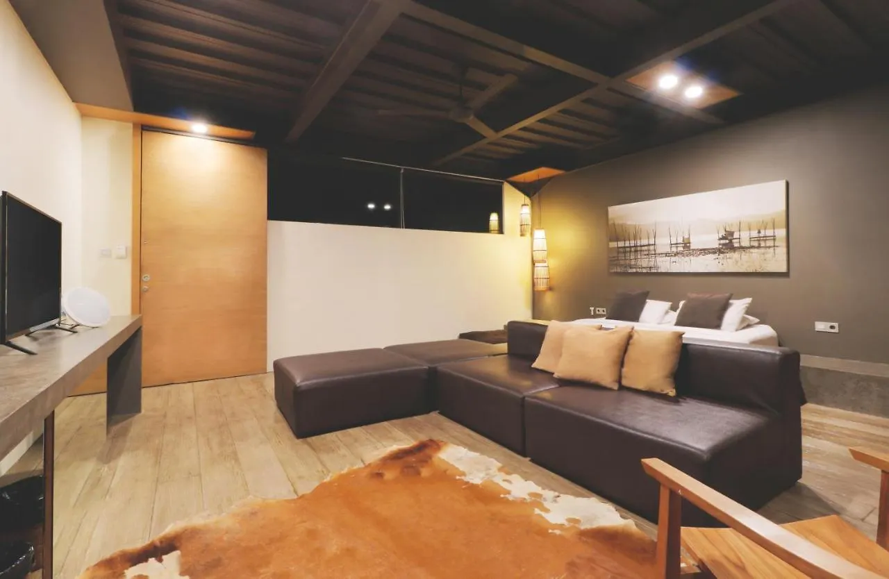 Clio Apartment Σεμινιάκ 2*,