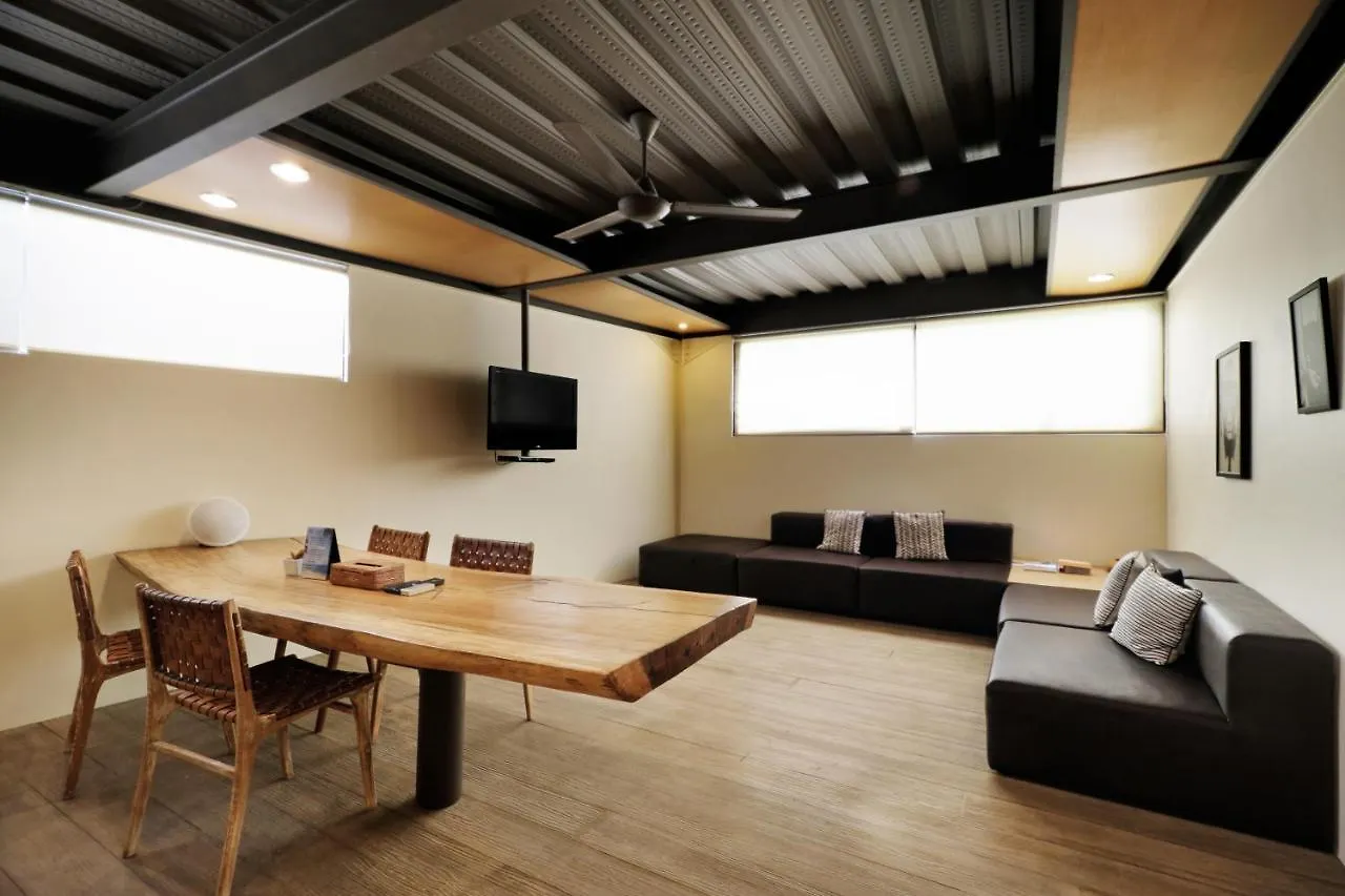 Clio Apartment Σεμινιάκ 2*,